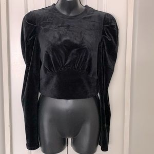 VGUC-kit + sky black velvet long sleeve crop top